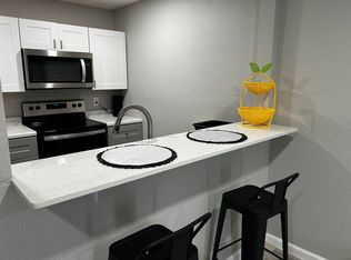 1736 W Randol Mill Rd #DC5B54B34, Arlington, TX 76012