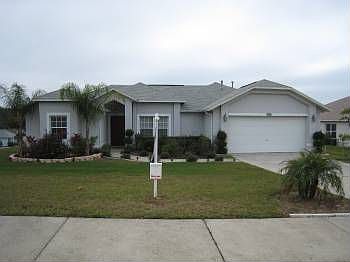 2nd image of 1000 Chateau Cir