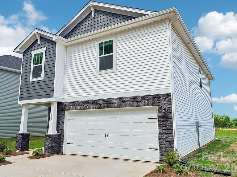 1852 Wrenley Dr — Photo 7
