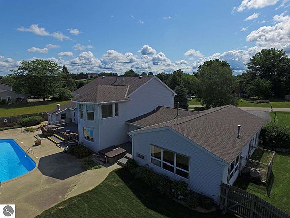 4th image of 3183 Scenic Hills Dr