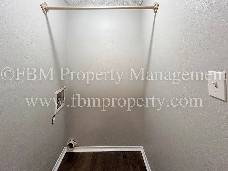 604 Walter Stephenson Rd #B — Photo 20