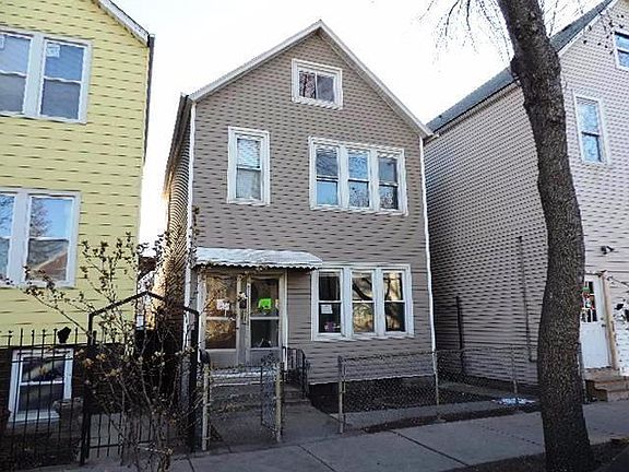 2nd image of 4729 S Hermitage Ave