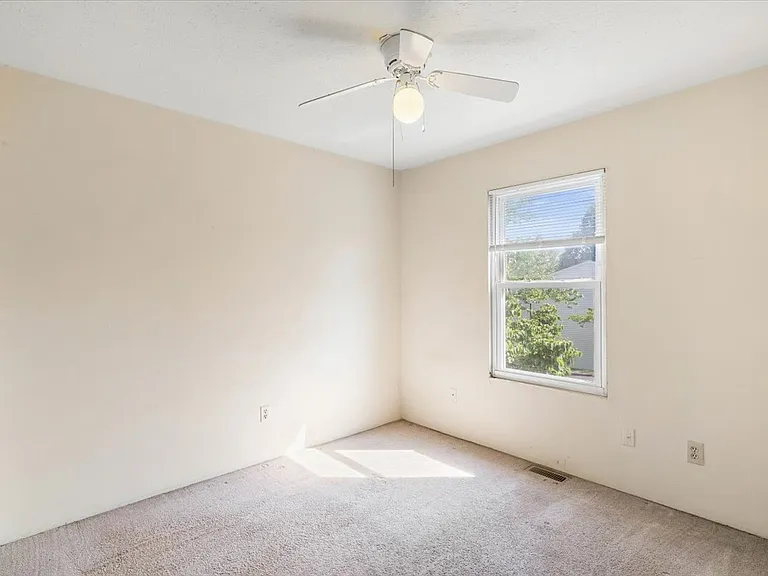 151 Clover Valley Cir — Photo 15
