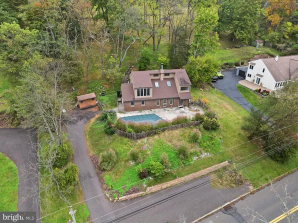 230 S Perkasie Rd, Perkasie, PA 18944