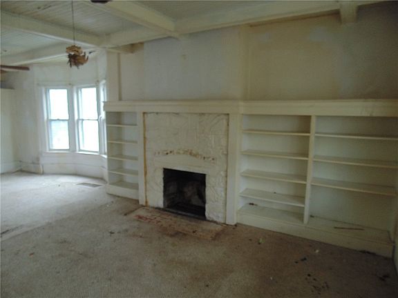 4th image of 860 Washington Ave
