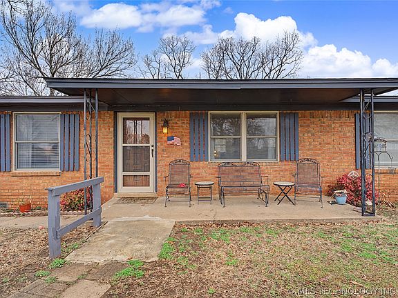 2nd image of 369481 E Keystone Keys Rd