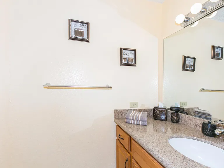 1920 Ala Moana Blvd #705 — Photo 14