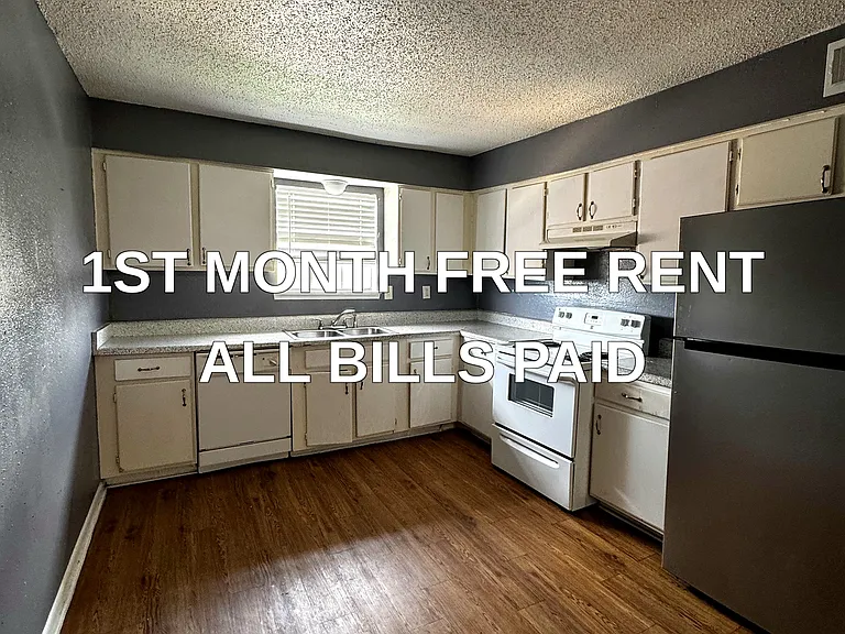 71st Street Apartment — Photo 6