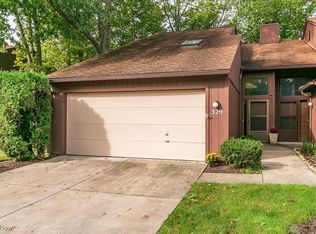 329 Katey Rose Ln, Cleveland, OH