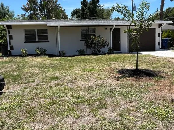 161 Stanford Rd, Venice, FL 34293