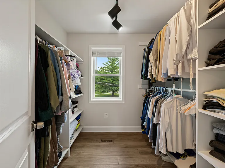 3717 Seven Mile Ln — Photo 25