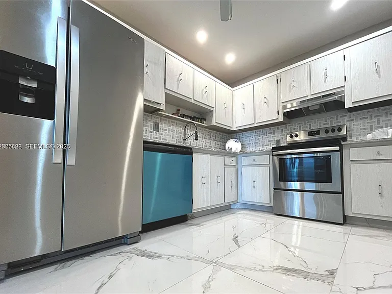 100 Bayview Dr #1827 — Photo 10