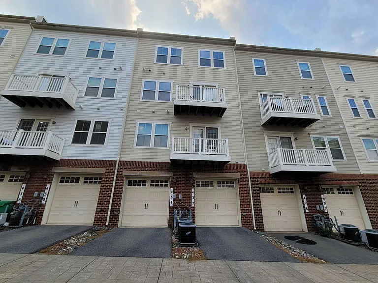 434 Parkview Ave #434 — Photo 24
