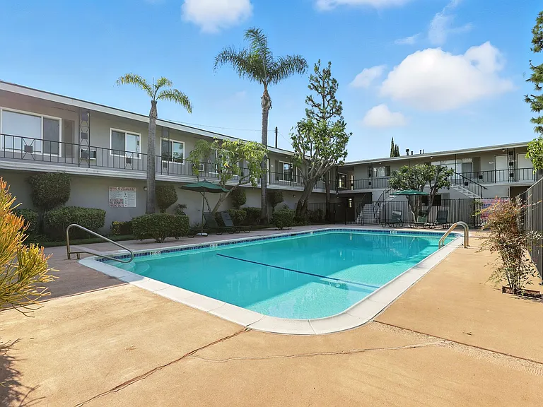 Mistyvale Apartments — Photo 6