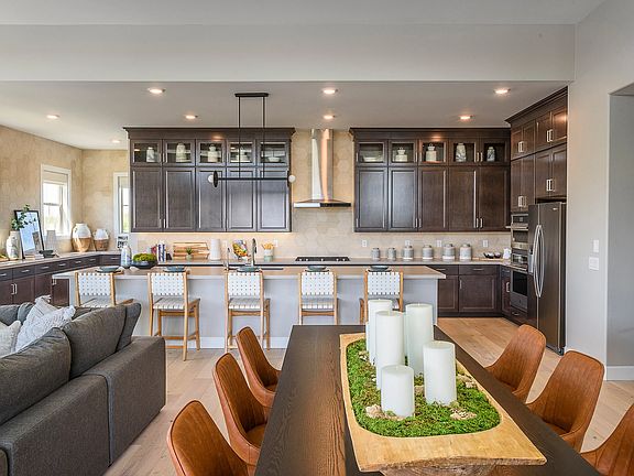 Crescendo Model Great Room