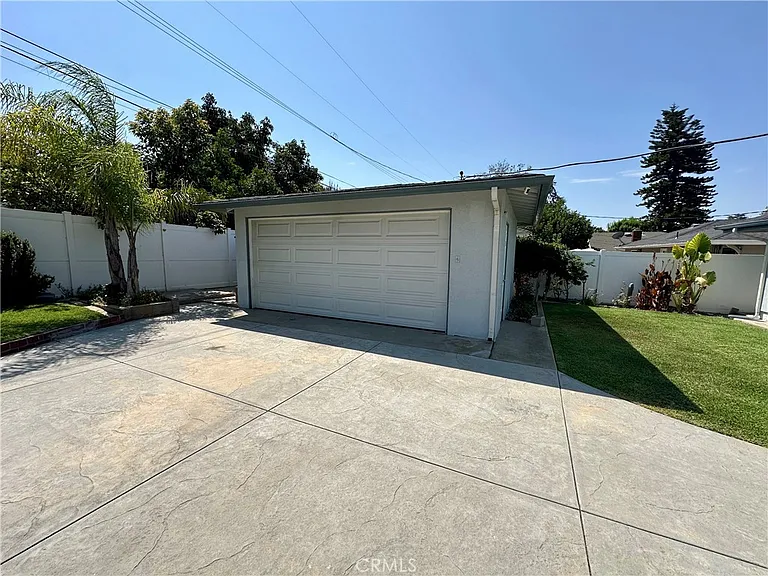 436 N Washington Ave — Photo 29