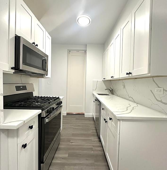 1st image of 865 W End Ave APT 8B
