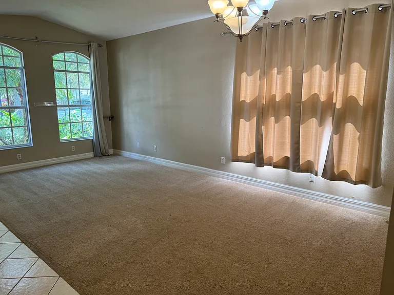 8404 Fenwick Ave — Photo 9