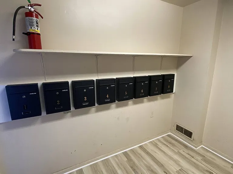 101 E Main St #1A — Photo 15