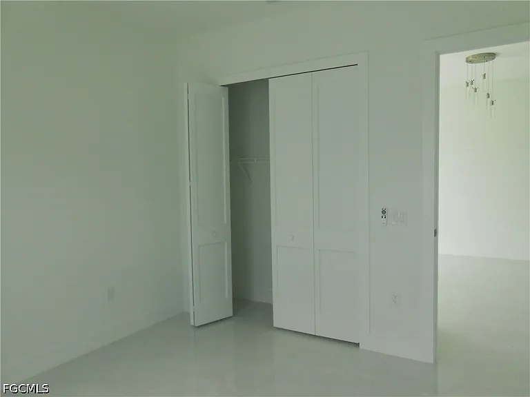 320 Poplar St — Photo 15