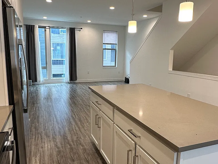 3004 Birchview Walk — Photo 2