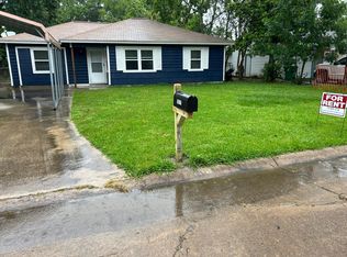 1017 Chevy Chase Dr, Angleton, TX 77515