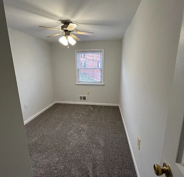 Longview — Photo 171
