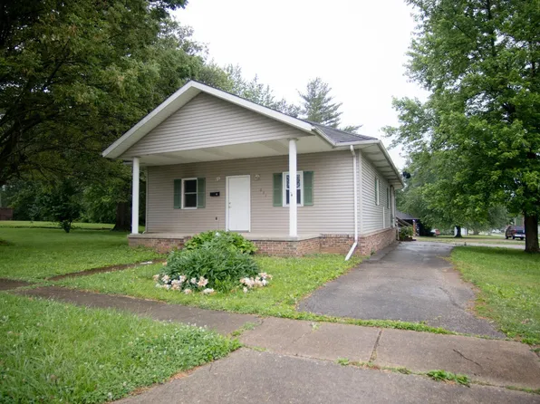 631 W 8th St, Bicknell, IN 47512