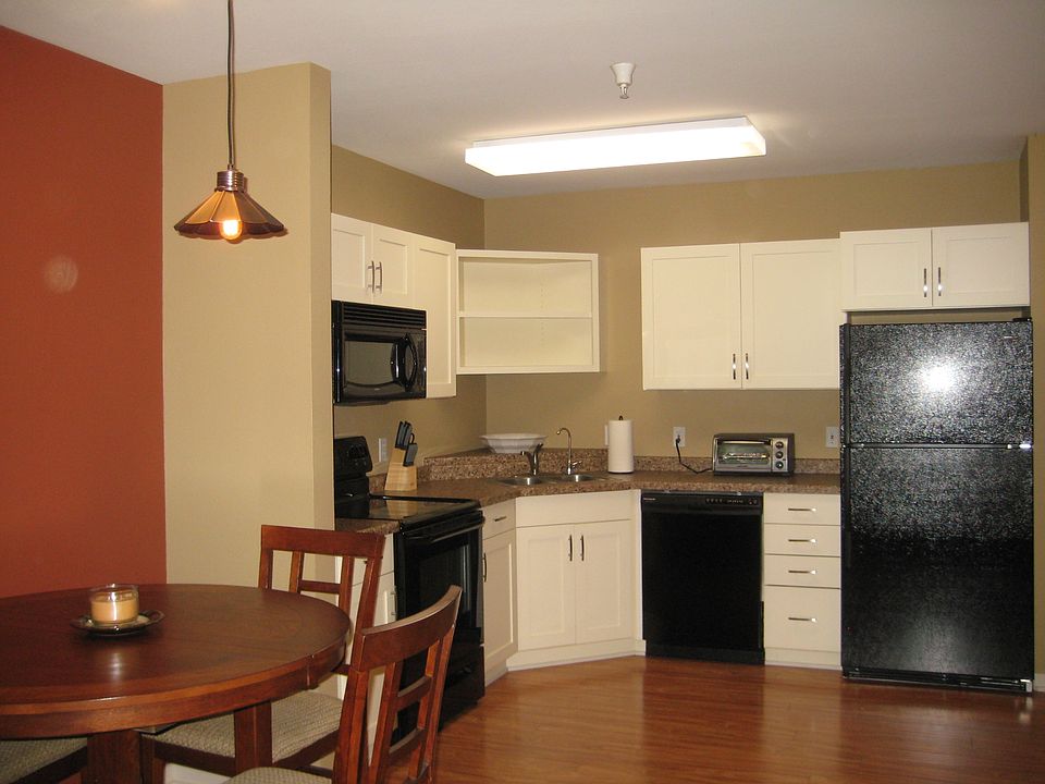 1st image of 118 S Washington St Ste B104