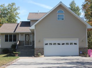 3978 Lavaque Rd, Hermantown, MN 55811