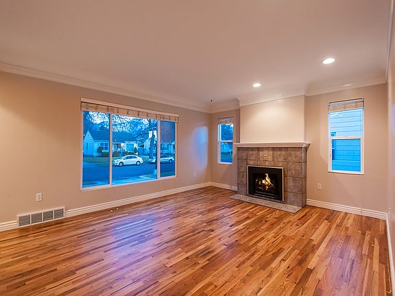 2nd image of 2662 S Imperial St