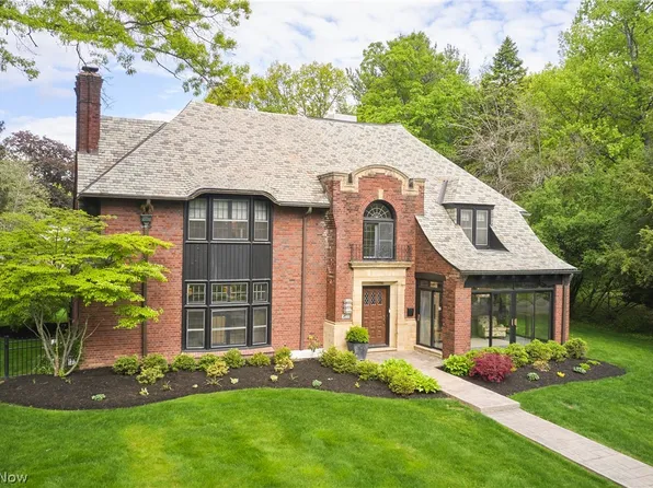 644 Ridgecrest Rd, Akron, OH 44303
