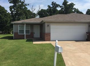 1717 Redbud Dr, Joplin, MO 64801