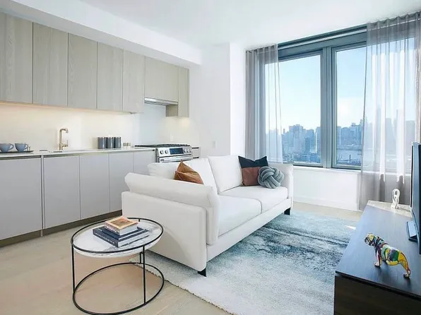 3 Court Square image 4 of 12