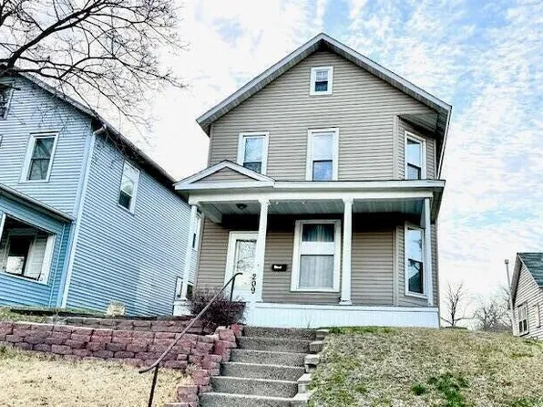 209 W 7th St, Muscatine, IA 52761