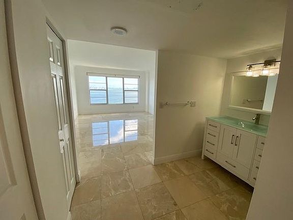 5th image of 11111 Biscayne Blvd #20C