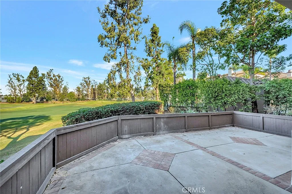 2 bed, 1100 sqft, $3,600 — Photo 3
