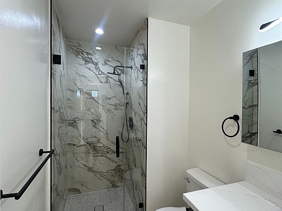 4th image of 1442 S Wooster St APT 5