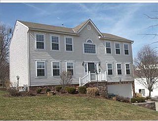 1st image of 202 Emily Dr