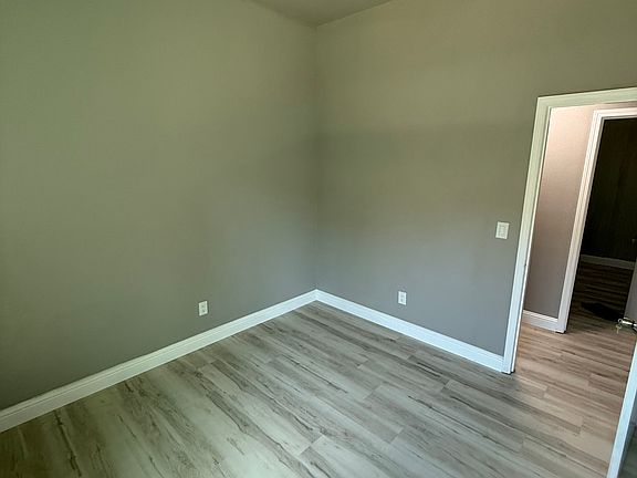 3rd image of 290 San Leon Dr