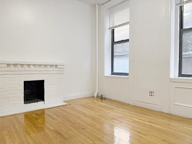 227 East 25th Street — Photo 1