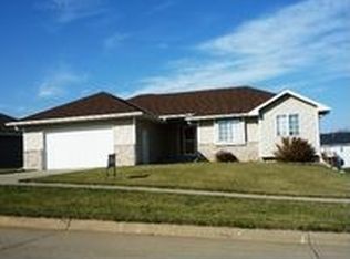 437 Essex St, Sioux City, IA 51103