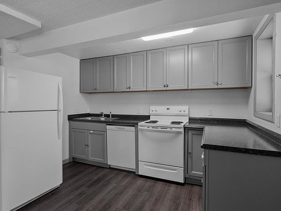 2nd image of 2210 10th Ave Unit B