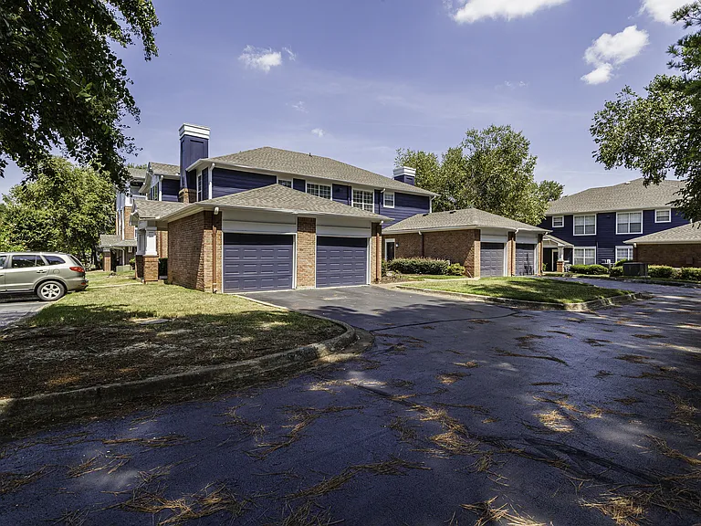 Park Place at Shelby Farms — Photo 27