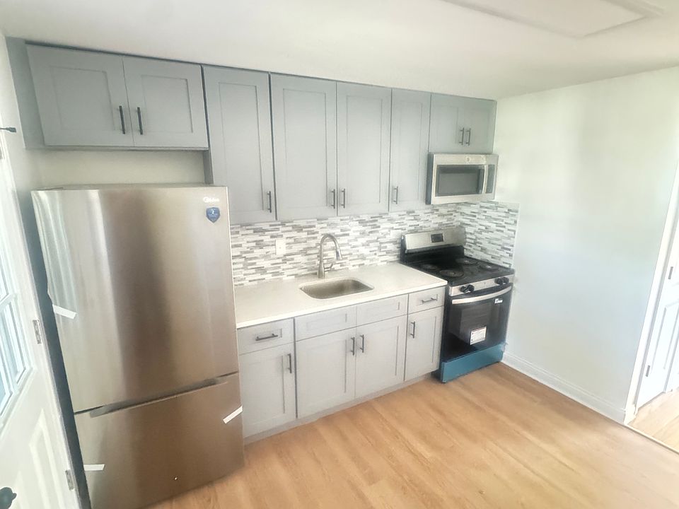 1st image of 8039 W Foster Ln APT 2N