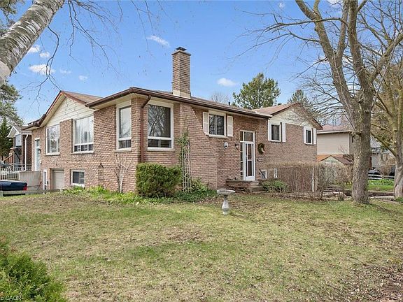 4th image of 3 Inadale Ct