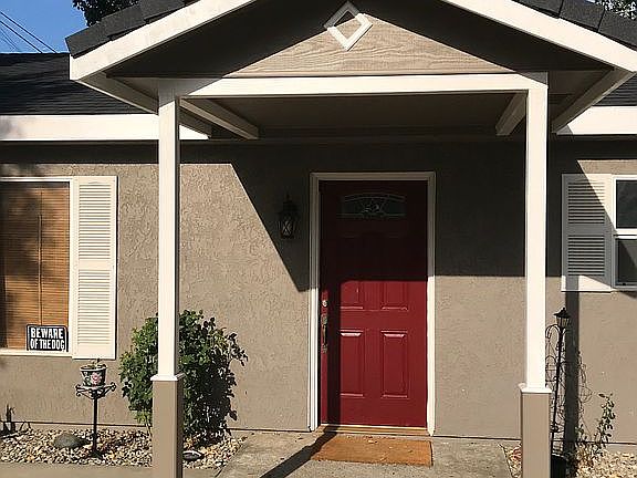 2nd image of 826 14th St