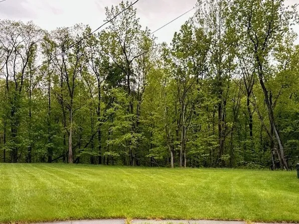 6569 Pau Pau Ct, Bedford Heights, OH 44146