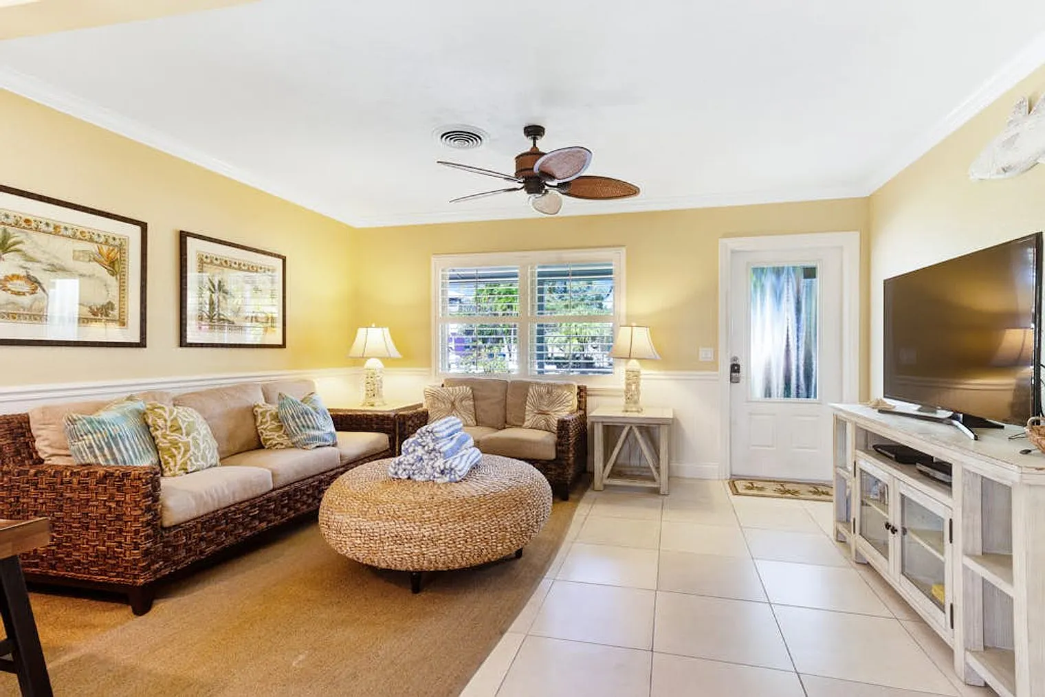 3 bed, 2.0 bath, 1270 sqft, $5,513 — Photo 1