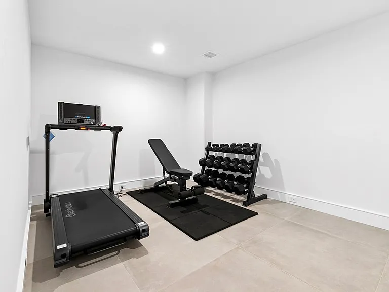 167 Underwood Dr — Photo 22